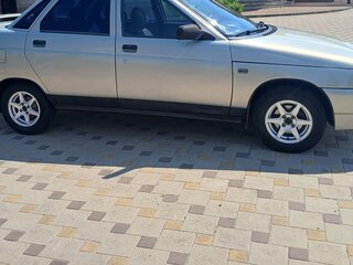 2002 Lada (ВАЗ) 2110, серебристый, 210000 рублей, вид 4