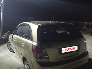 2010 Kia Rio II Рестайлинг, серебристый, 350000 рублей, вид 2