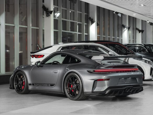 2025 Porsche 911 GT3 992 Рестайлинг, серый, 33500000 рублей - вид 6