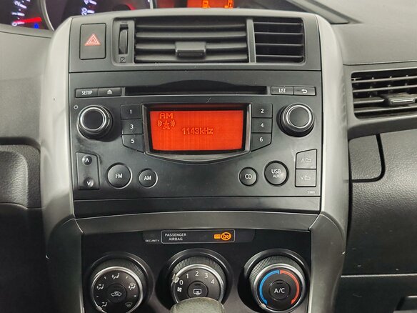 2013 Toyota Verso I Рестайлинг, белый, 1175000 рублей - вид 19