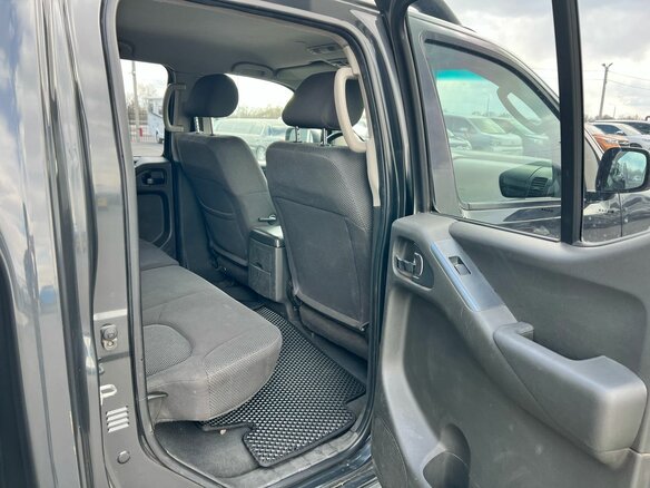 2008 Nissan Navara (Frontier) III (D40), серый, 999000 рублей - вид 17