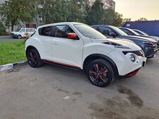 2018 Nissan Juke I Рестайлинг, белый, 1490000 рублей, вид 3