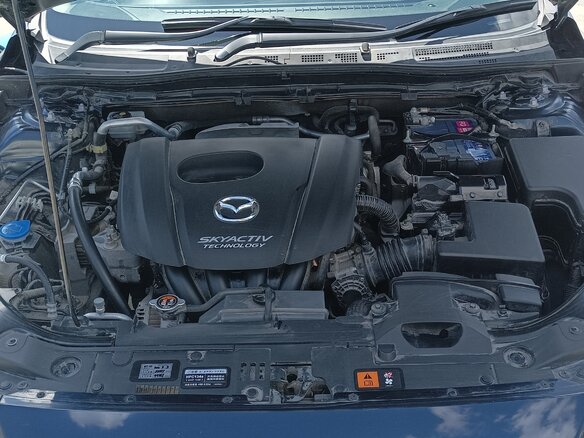2017 Mazda Axela III Рестайлинг, синий, 1500000 рублей - вид 21