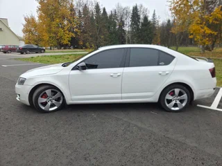 2015 Skoda Octavia III (A7), белый, 925000 рублей, вид 4