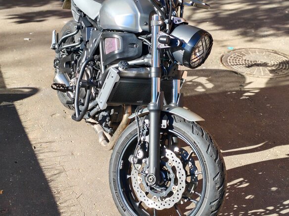 2015 Yamaha XSR700, серебристый, 597000 рублей - вид 5