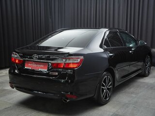 2016 Toyota Camry VII (XV50) Рестайлинг, чёрный, 2350000 рублей, вид 4