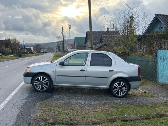 2005 Renault Logan I, серый - вид 1