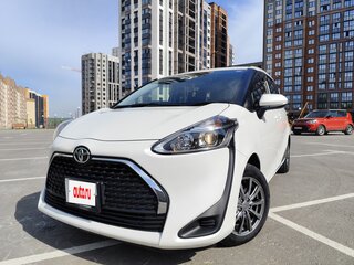 2019 Toyota Sienta II Рестайлинг, белый, 1370000 рублей, вид 4