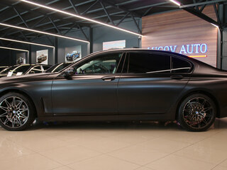 2019 BMW 7 серии Long 730Ld xDrive VI (G11/G12) Рестайлинг, чёрный, 5000000 рублей, вид 3
