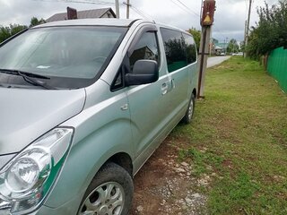 2009 Hyundai Grand Starex I, серебристый, 900000 рублей, вид 4