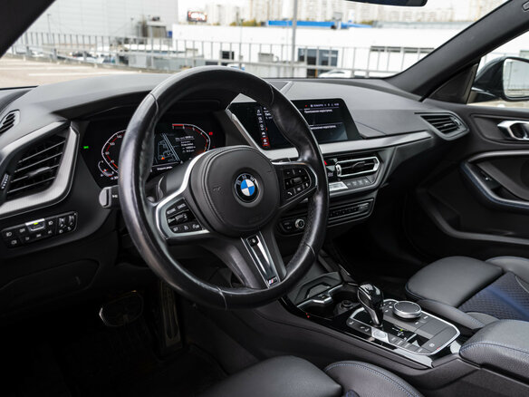 2021 BMW 2 серии Gran Coupe 218i F44, чёрный, 3089000 рублей - вид 9