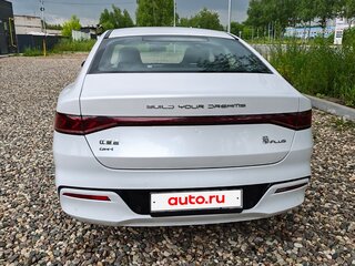 2022 BYD Qin Plus DM-i I, белый, 1550000 рублей, вид 5