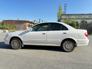 2001 Nissan Bluebird Sylphy I (G10), белый, 420000 рублей, вид 5