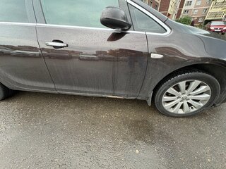 2013 Opel Astra J Рестайлинг, коричневый, 700000 рублей, вид 4