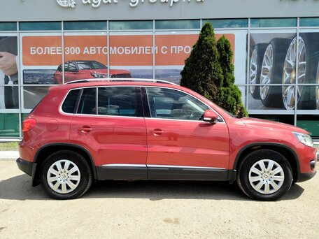 2011 Volkswagen Tiguan AMT I, красный, 1009000 рублей, вид 4