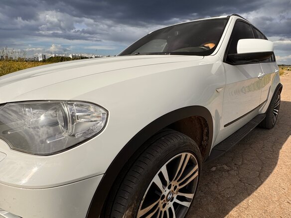 2011 BMW X5 30d II (E70) Рестайлинг, белый, 1999999 рублей - вид 10