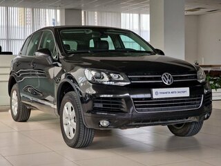 2011 Volkswagen Touareg II, чёрный, 1715000 рублей, вид 3