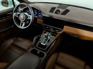 2020 Porsche Cayenne III, белый, 8990000 рублей, вид 2