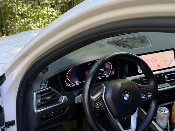 2022 BMW 3 серии 330i xDrive VII (G2x), белый, 4100000 рублей - вид 11