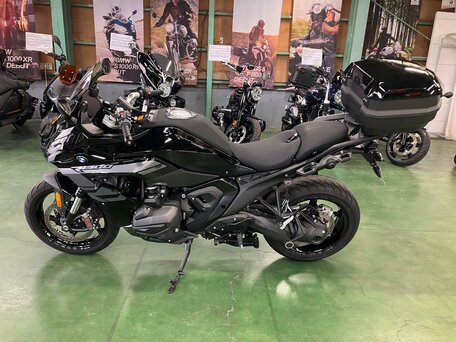 2025 BMW R 1300 RS, чёрный, 2290000 рублей, вид 1