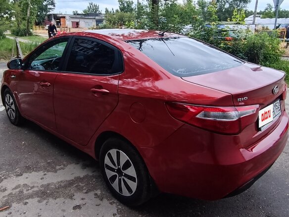 2013 Kia Rio III, красный - вид 6