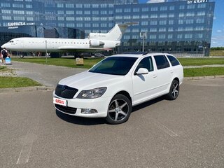 2012 Skoda Octavia II (A5) Рестайлинг, белый, 950000 рублей, вид 1