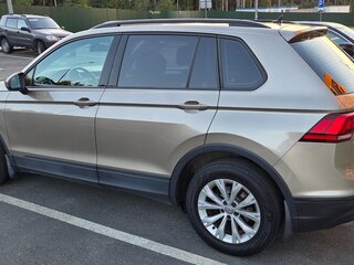 2020 Volkswagen Tiguan II, бежевый, 2750000 рублей, вид 4