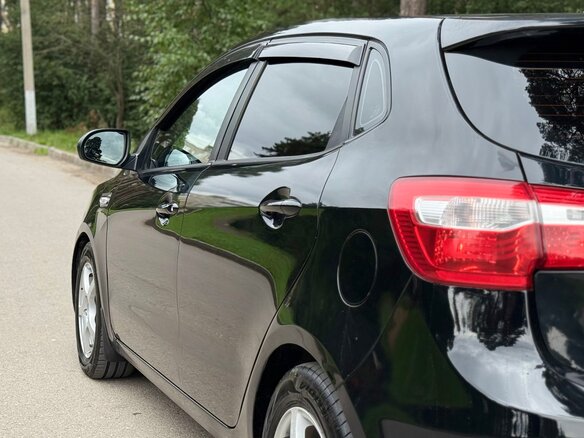 2013 Kia Rio 4-speed III, чёрный, 620000 рублей - вид 11