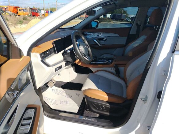 2024 Jetour X70+ I Рестайлинг, белый, 2190000 рублей - вид 5