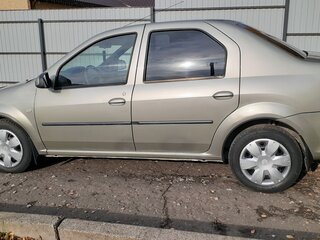 2013 Renault Logan I Рестайлинг, бежевый, 435000 рублей, вид 2