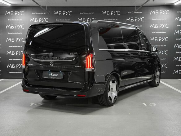 2026 Mercedes-Benz V-Класс Extra Long 300 d экстра длинный III (W447) Рестайлинг 2, чёрный, 18446400 рублей - вид 3