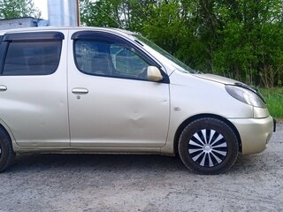 2002 Toyota FunCargo, серый, 375000 рублей, вид 3