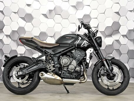 2021 Triumph Trident 660, чёрный, 777000 рублей, вид 3