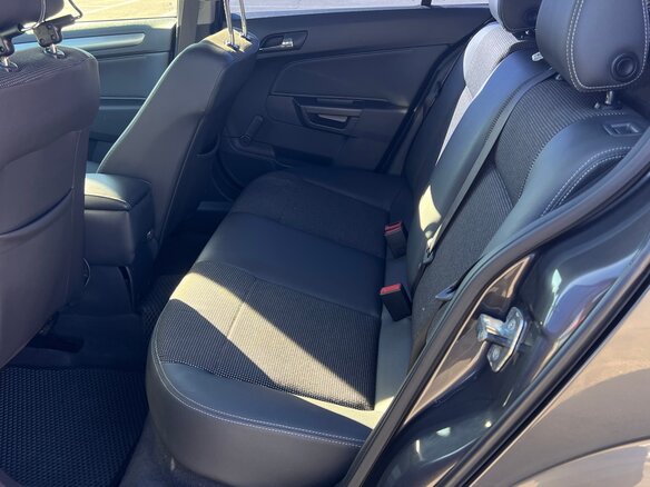 2011 Opel Astra H Рестайлинг, серый, 700000 рублей - вид 25