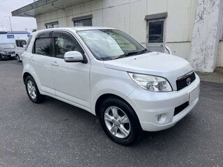 2015 Toyota Rush I, белый, 1180000 рублей, вид 3