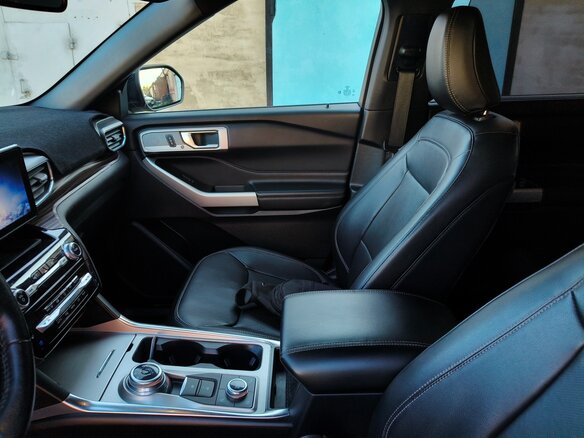 2021 Ford Explorer VI, чёрный, 3900000 рублей - вид 12