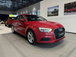 2018 Audi A3 III (8V) Рестайлинг, красный, 1850000 рублей, вид 3