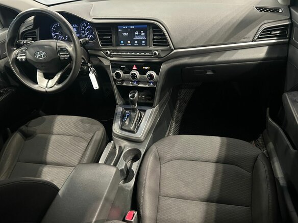 2018 Hyundai Elantra VI (AD), серый - вид 16