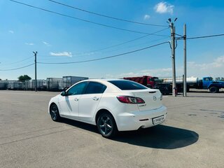2012 Mazda 3 II (BL) Рестайлинг, белый, 1049000 рублей, вид 4