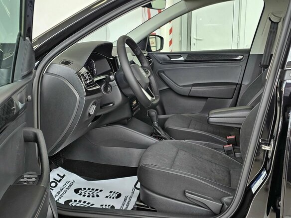 2022 Volkswagen Polo VI, чёрный, 2099000 рублей - вид 9