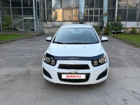 2013 Chevrolet Aveo II, белый, 860000 рублей, вид 2