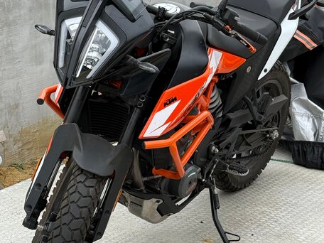 2023 KTM 390 Adventure, чёрный, 550000 рублей, вид 4