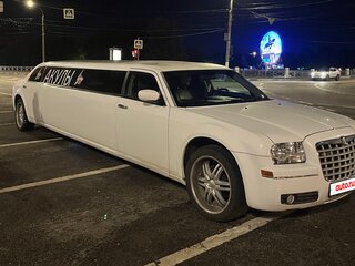 2004 Chrysler 300C I, белый, 715000 рублей, вид 1