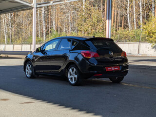 2011 Opel Astra J, чёрный, 599900 рублей, вид 5
