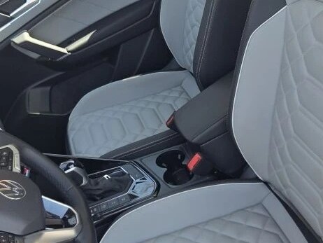 2024 Volkswagen Tayron I Рестайлинг, белый, 3620000 рублей - вид 5