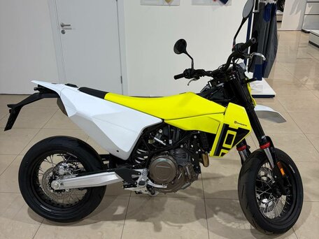 2026 Husqvarna 701 Supermoto, жёлтый, 1550000 рублей, вид 2