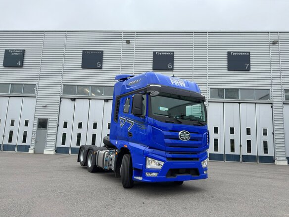 2024 FAW J7, синий, 9900000 рублей - вид 3