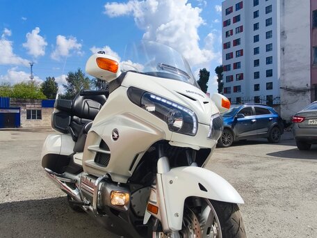 2013 Honda GL 1800 Gold Wing, белый, 1650000 рублей, вид 3