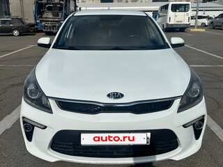 2017 Kia Rio IV, белый, 1450000 рублей, вид 1