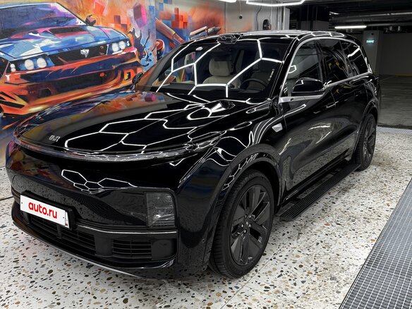 2024 Li Auto (Lixiang) L9 52.3 kWh I Рестайлинг, чёрный - вид 2